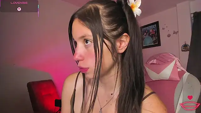 Snapshot of katty_snow chatting on 2, 5, 2026 katty snow online show from 2, 5, 2026