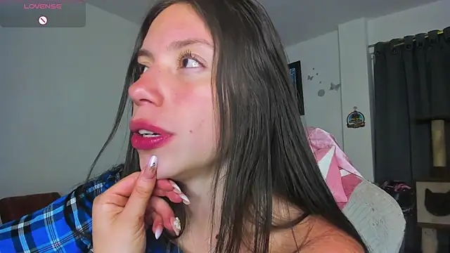 Snapshot of katty_snow chatting on 7, 5, 2026 katty snow online show from 7, 5, 2026