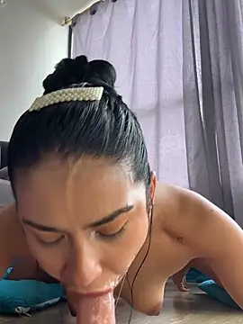 Snapshot of Nikothyna chatting on 15, 4, 2026 Nikothyna online show from 15, 4, 2026