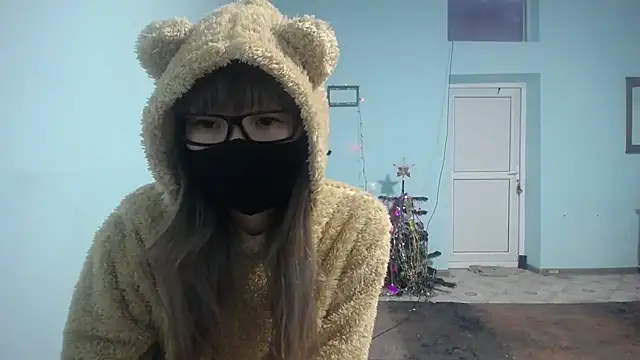 Snapshot of elllaaxx chatting on 7, 1, 2025 elllaaxx online show from 7, 1, 2025