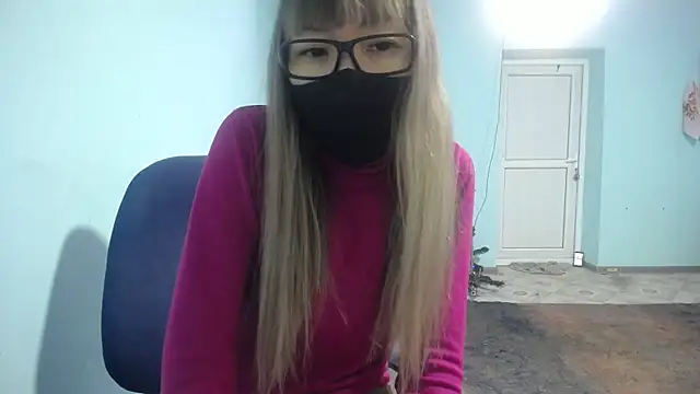 Snapshot of elllaaxx chatting on 4, 2, 2025 elllaaxx online show from 4, 2, 2025