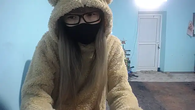 Snapshot of elllaaxx chatting on 5, 2, 2025 elllaaxx online show from 5, 2, 2025