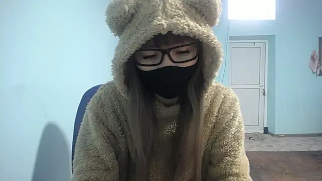 Snapshot of elllaaxx chatting on 3, 3, 2025 elllaaxx online show from 3, 3, 2025