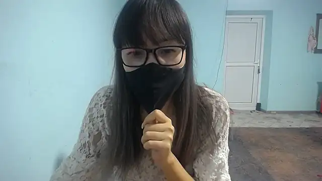 Snapshot of elllaaxx chatting on 13, 10, 2025 elllaaxx online show from 13, 10, 2025