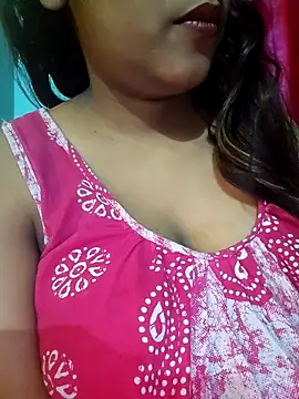 Snapshot of sexyindi_couple chatting on 13, 1, 2026 sexyindi couple online show from 13, 1, 2026