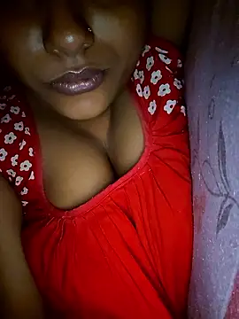 Snapshot of sexyindi_couple chatting on 15, 1, 2026 sexyindi couple online show from 15, 1, 2026