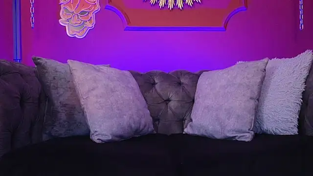 Julieta Russell online show from 21, 12, 2025