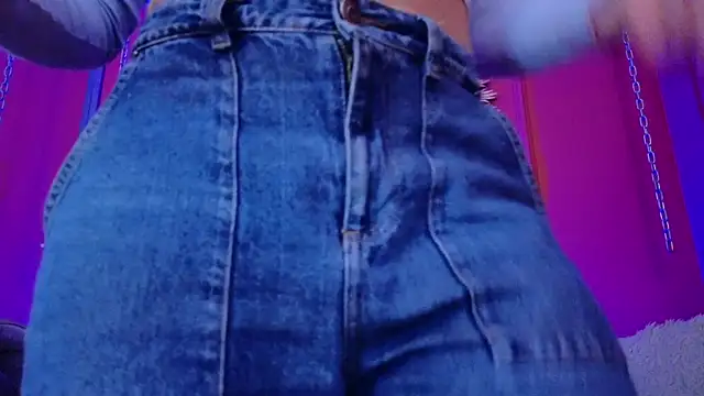 Julieta Russell online show from 14, 4, 2026