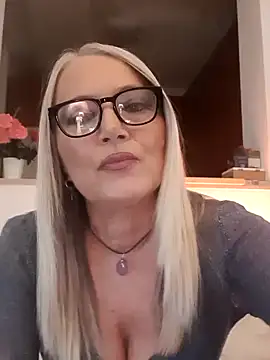 Snapshot of kikkastar chatting on 1, 12, 2024 kikkastar online show from 1, 12, 2024