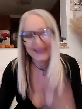 Snapshot of kikkastar chatting on 5, 12, 2024 kikkastar online show from 5, 12, 2024