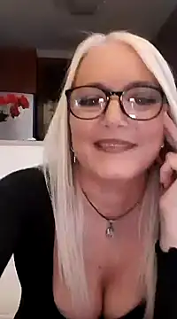 Snapshot of kikkastar chatting on 3, 1, 2025 kikkastar online show from 3, 1, 2025