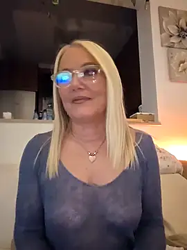 Snapshot of kikkastar chatting on 20, 2, 2025 kikkastar online show from 20, 2, 2025