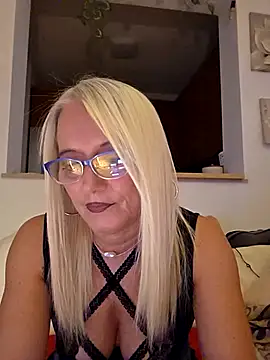 Snapshot of kikkastar chatting on 9, 10, 2025 kikkastar online show from 9, 10, 2025