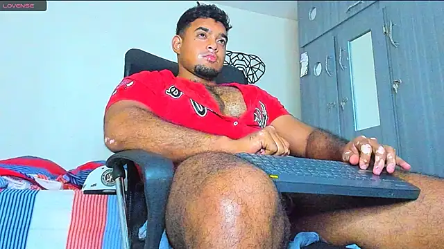 Big furry bear13 online show from 29, 12, 2024