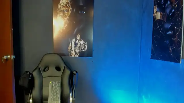 Big furry bear13 online show from 10, 9, 2025