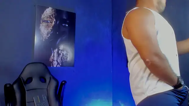 Big furry bear13 online show from 23, 9, 2025