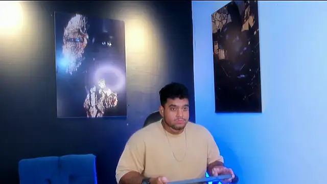 Big furry bear13 online show from 30, 10, 2025