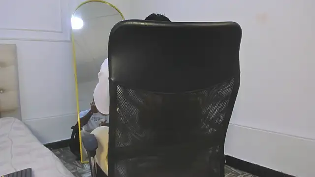 Snapshot of Big_furry_bear13 chatting on 5, 2, 2026 Big furry bear13 online show from 5, 2, 2026