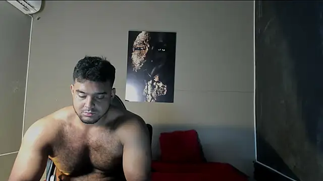 Snapshot of Big_furry_bear13 chatting on 17, 4, 2026 Big furry bear13 online show from 17, 4, 2026