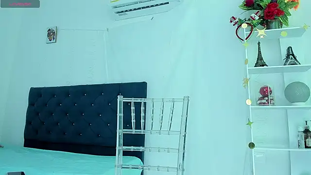 angela santana  online show from 6, 1, 2025