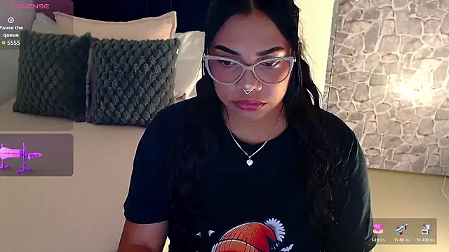 angela santana  online show from 16, 10, 2025