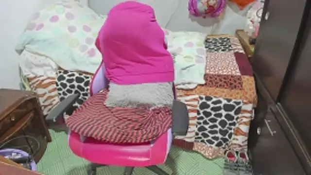 Snapshot of Mrs_mommy_ chatting on 4, 2, 2026 Mrs mommy online show from 4, 2, 2026