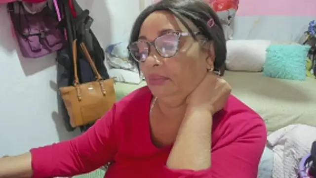 Snapshot of Mrs_mommy_ chatting on 28, 4, 2026 Mrs mommy online show from 28, 4, 2026