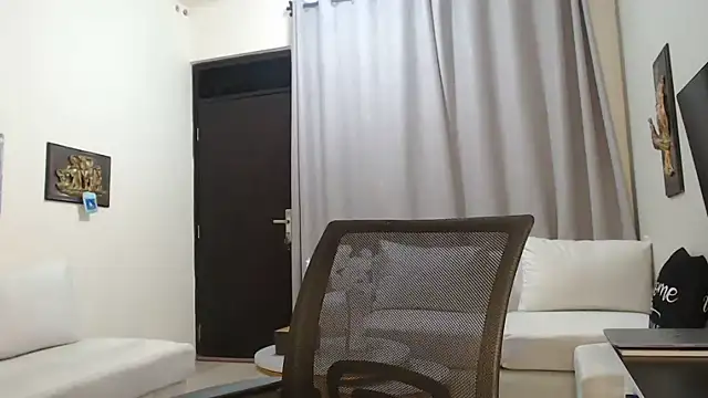 Horny princes online show from 9, 5, 2026