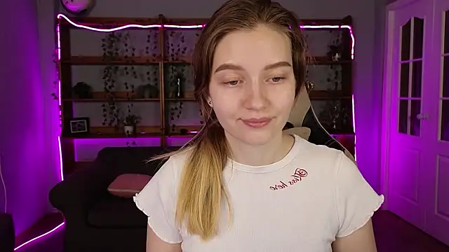 Snapshot of Ksuhesa chatting on 14, 2, 2026 Ksuhesa online show from 14, 2, 2026