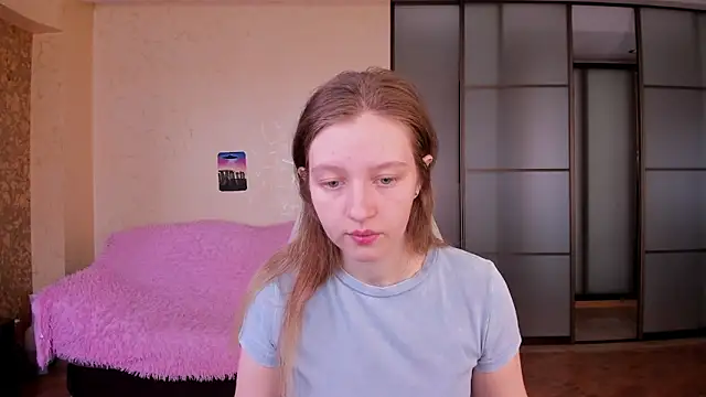 Snapshot of Ksuhesa chatting on 2, 4, 2026 Ksuhesa online show from 2, 4, 2026