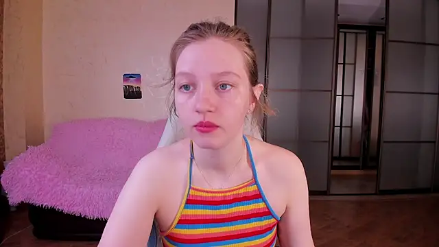 Snapshot of Ksuhesa chatting on 5, 4, 2026 Ksuhesa online show from 5, 4, 2026