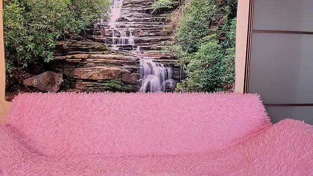 Snapshot of Ksuhesa chatting on 16, 4, 2026 Ksuhesa online show from 16, 4, 2026