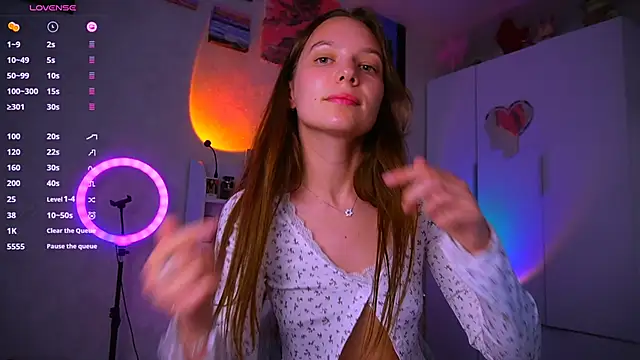 Snapshot of soffy__kisss chatting on 8, 6, 2026 soffy kisss online show from 8, 6, 2026