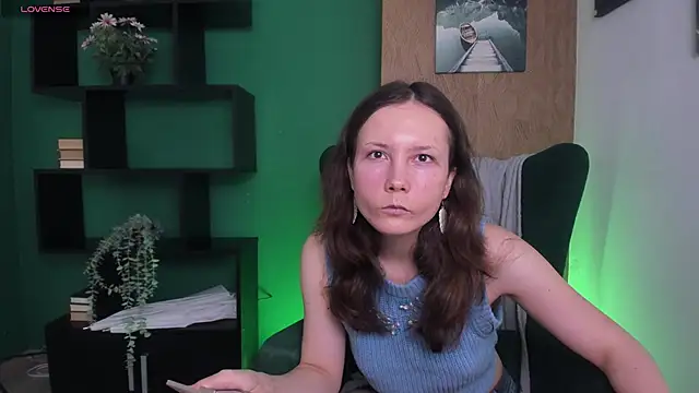 Snapshot of OliviaTurnery chatting on 16, 12, 2025 OliviaTurnery online show from 16, 12, 2025