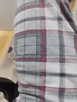 Snapshot of ertance40 chatting on 11, 4, 2026 ertance40 online show from 11, 4, 2026