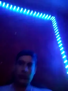 Snapshot of chicovergudo27 chatting on 2, 11, 2025 chicovergudo27 online show from 2, 11, 2025