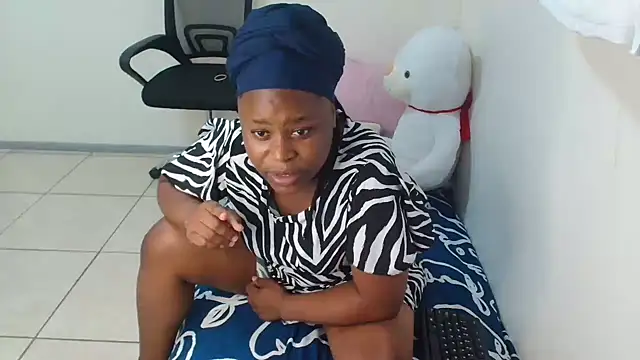 Snapshot of chocolete_candy chatting on 4, 12, 2025 chocolete candy online show from 4, 12, 2025