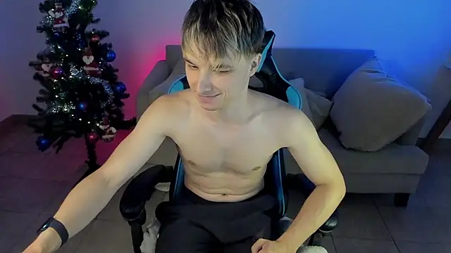 Snapshot of marcusmit chatting on 12, 12, 2024 marcusmit online show from 12, 12, 2024