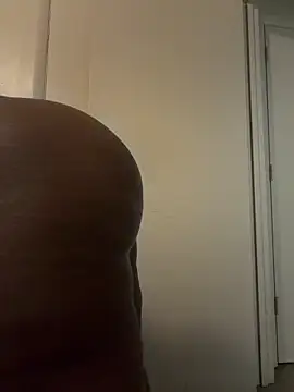 SweetChocolate555 online show from 5, 4, 2026