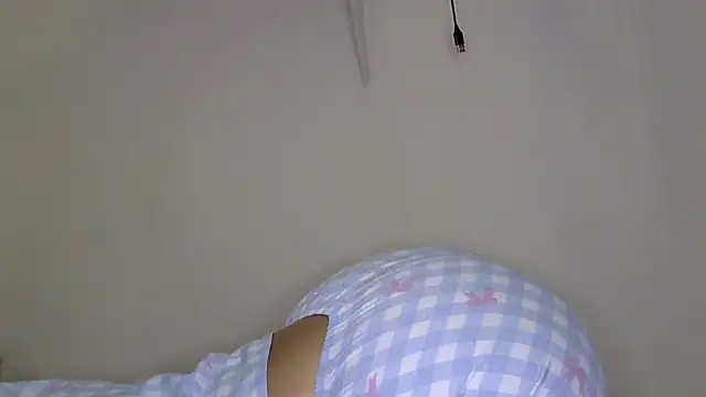 Snapshot of Paisleehaze chatting on 29, 10, 2025 Paisleehaze online show from 29, 10, 2025