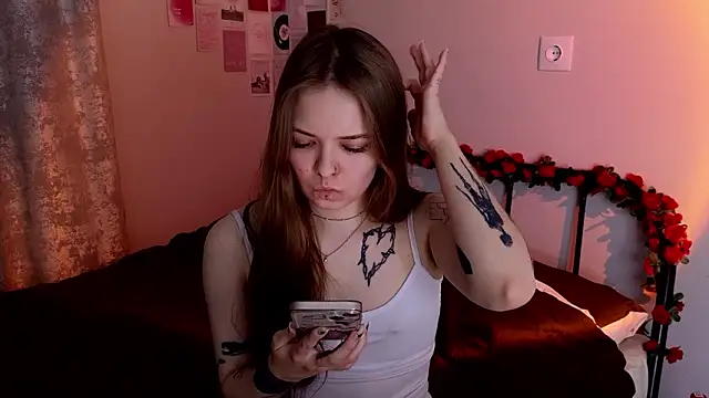 Snapshot of doll_lol_ chatting on 28, 3, 2026 doll lol online show from 28, 3, 2026