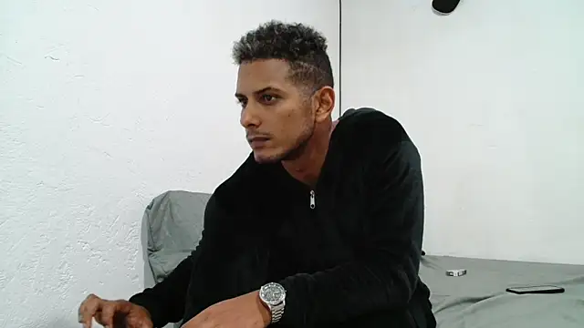 Snapshot of Chris_Dick23 chatting on 4, 1, 2025 Chris Dick23 online show from 4, 1, 2025