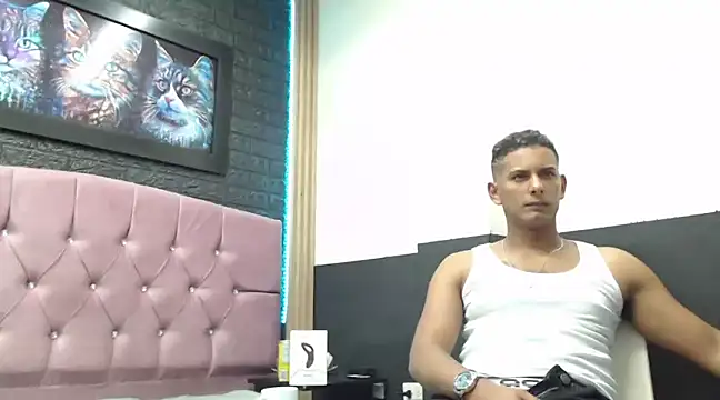 Snapshot of Chris_Dick23 chatting on 14, 1, 2025 Chris Dick23 online show from 14, 1, 2025