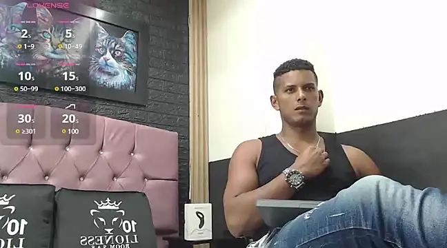 Snapshot of Chris_Dick23 chatting on 18, 2, 2025 Chris Dick23 online show from 18, 2, 2025