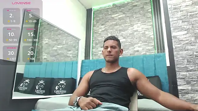 Snapshot of Chris_Dick23 chatting on 19, 2, 2025 Chris Dick23 online show from 19, 2, 2025