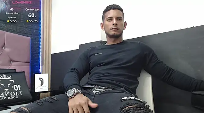 Snapshot of Chris_Dick23 chatting on 4, 3, 2025 Chris Dick23 online show from 4, 3, 2025