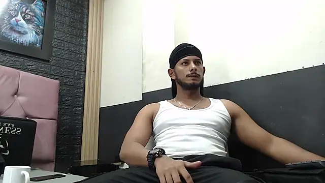 Snapshot of Chris_Dick23 chatting on 12, 9, 2025 Chris Dick23 online show from 12, 9, 2025