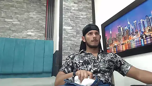 Snapshot of Chris_Dick23 chatting on 23, 11, 2025 Chris Dick23 online show from 23, 11, 2025