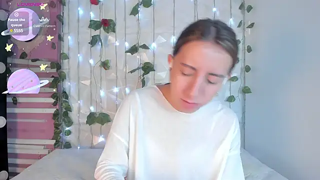 Miiaa doll online show from 8, 3, 2025