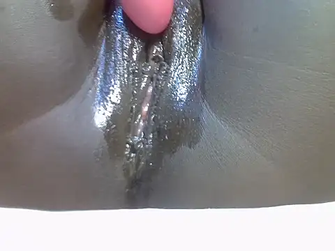 Snapshot of Liza331 chatting on 2, 11, 2025 Liza331 online show from 2, 11, 2025